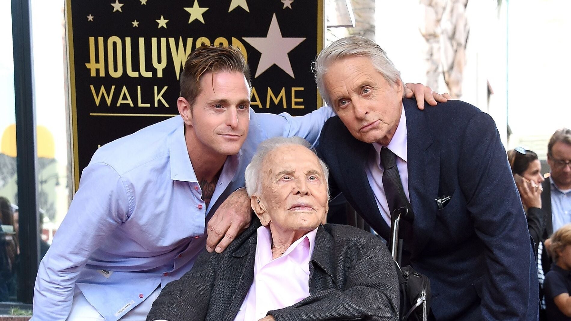 Cameron, Kirk y Michael Douglas