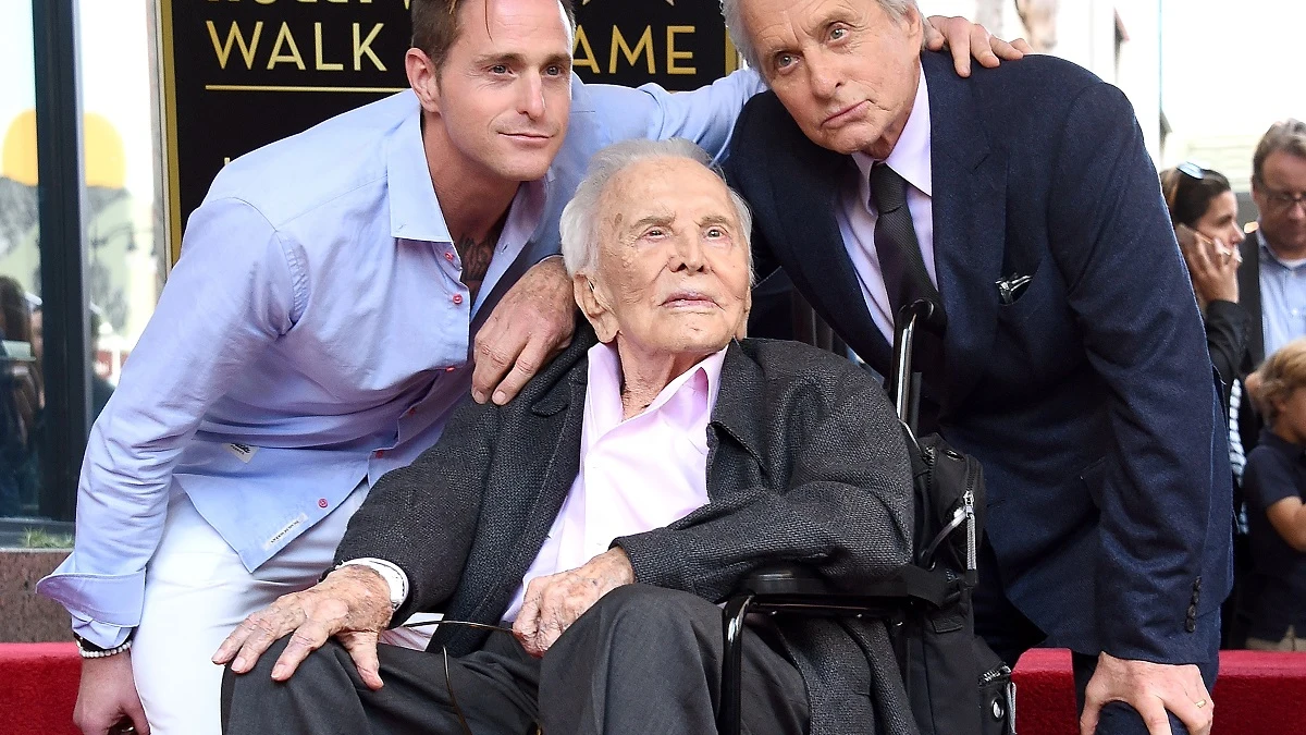 Cameron, Kirk y Michael Douglas Cameron, Kirk y Michael Douglas