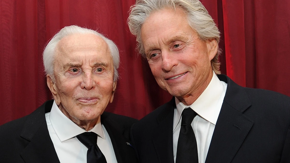 Kirk Douglas y su hijo Michael Douglas