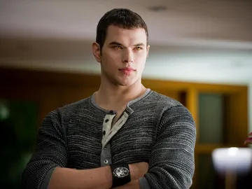 Kellan Lutz, Emmet Cullen en 'Crepúsculo' Kellan Lutz, Emmet Cullen en 'Crepúsculo'