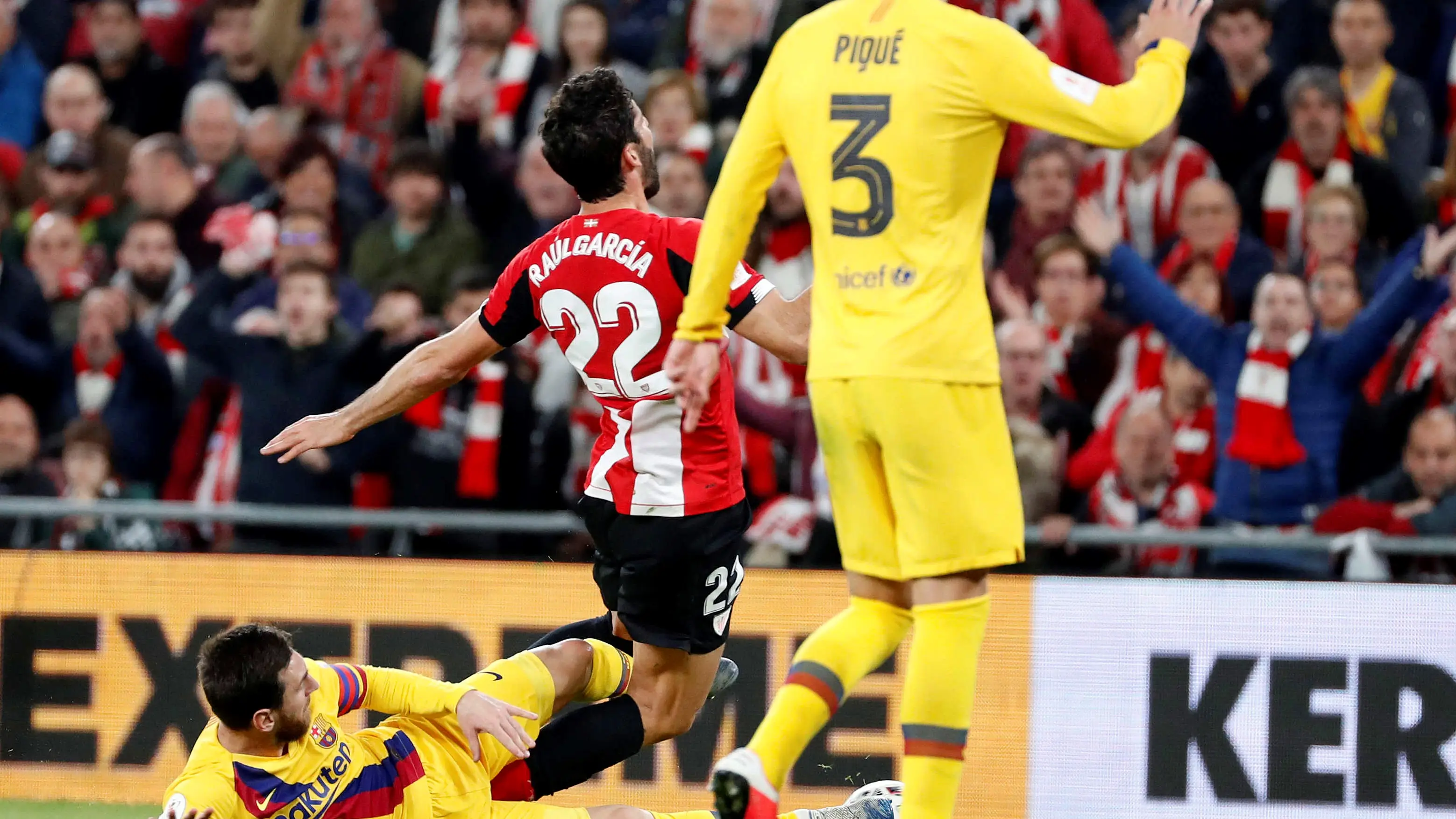 Gerard Piqué, en el partido ante el Athletic en San Mamés Gerard Piqué, en el partido ante el Athletic en San Mamés