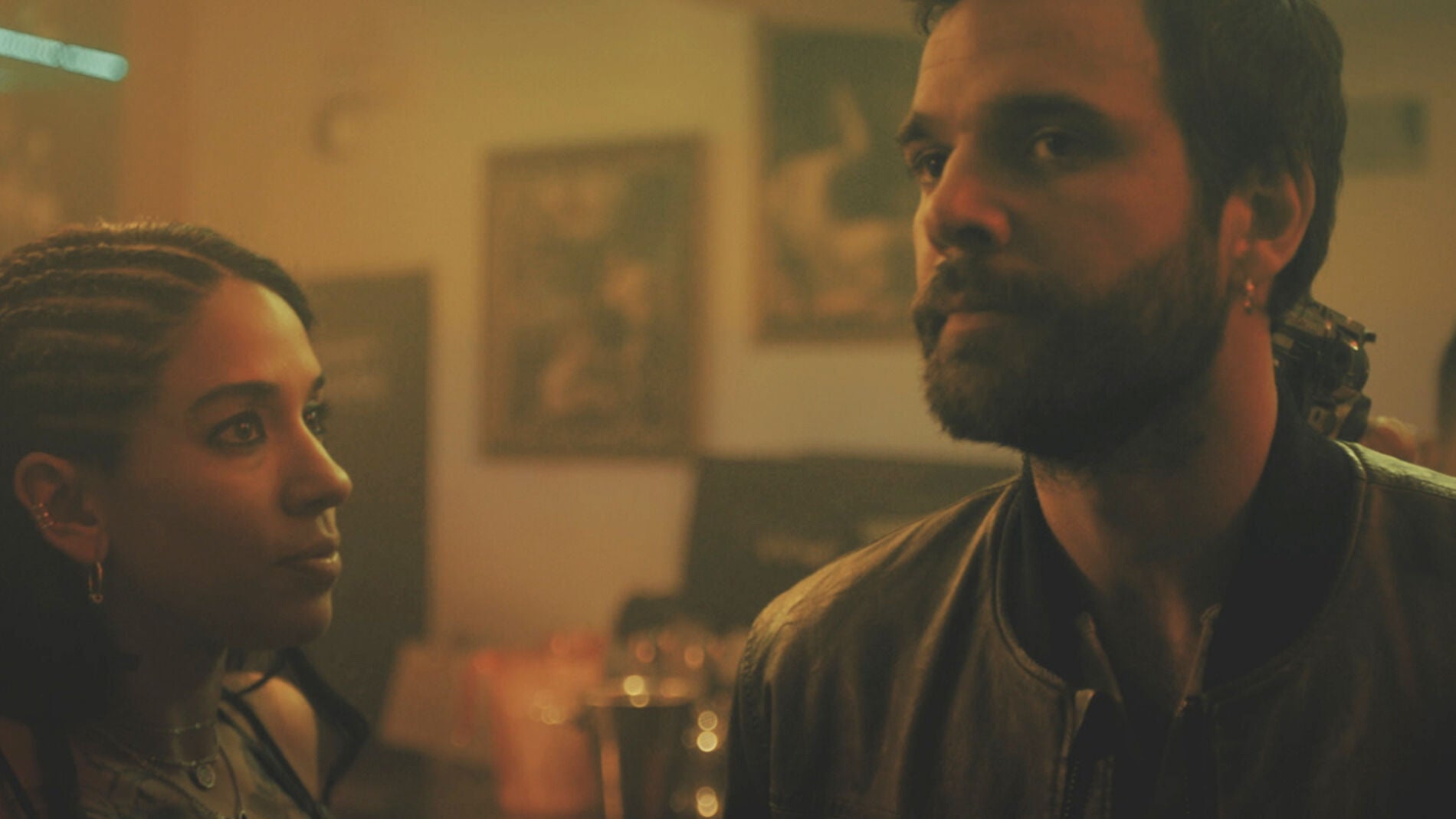 Sebasti&aacute;n rescata a Inma del club de alterne de La Grilla