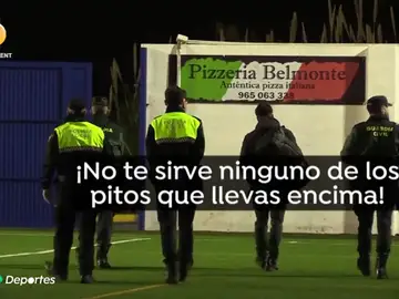 El Crevillente Femenino denuncia los insultos machistas de un árbitro: "¡Nenazas! Las mujeres no tendríais que jugar a esto" El Crevillente Femenino denuncia los insultos machistas de un árbitro: "¡Nenazas! Las mujeres no tendríais que jugar a esto"