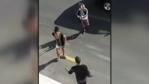 Pelea en mitad de la carretera en Lanzarote Pelea en mitad de la carretera en Lanzarote