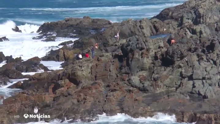 Mueren dos hombres mientras se hac&iacute;an un 'selfie' en Fuerteventura