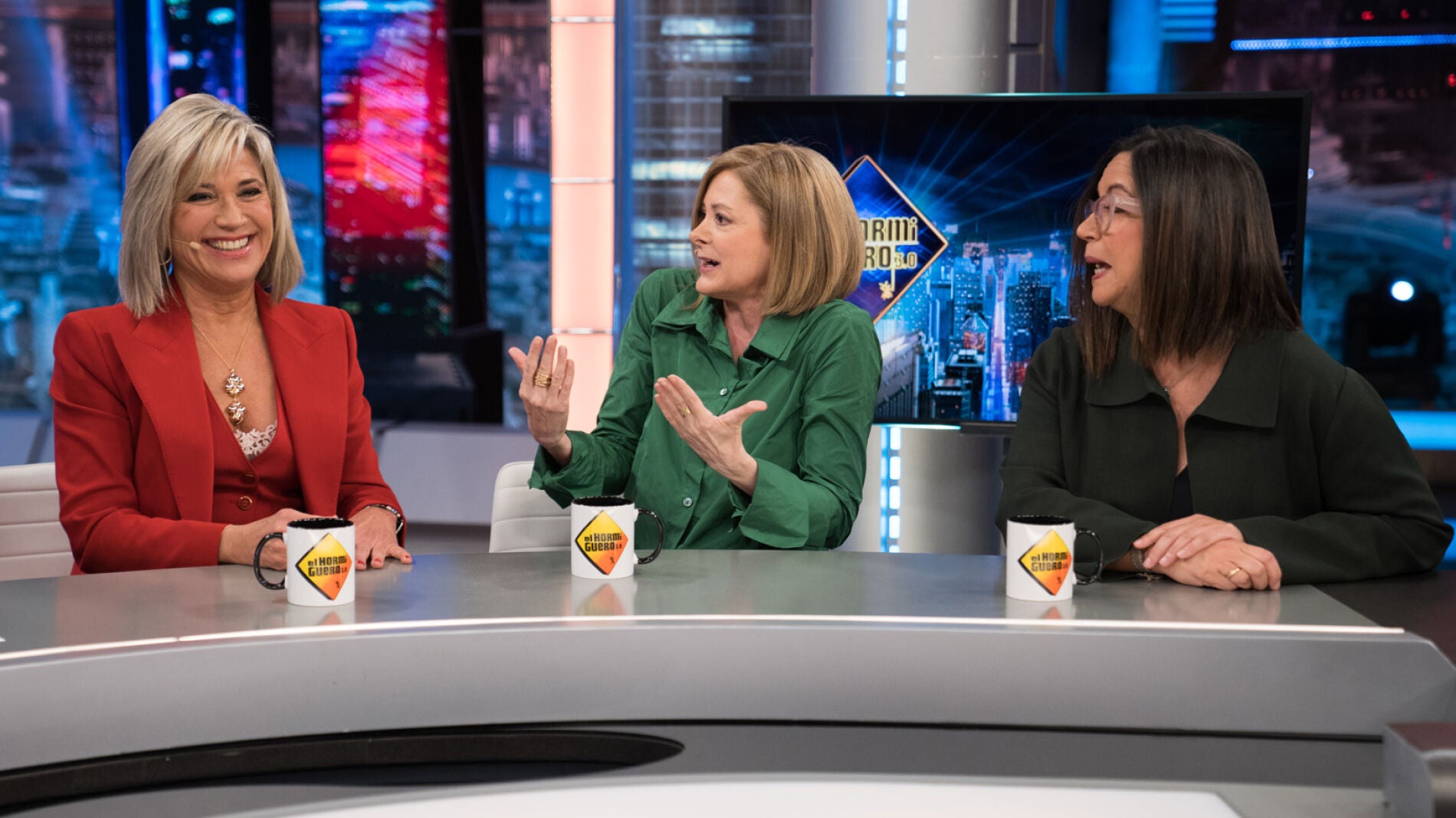 Julia Otero, Àngels Barceló y Pepa Fernández lamentan el duro horario de trabajar en la radio