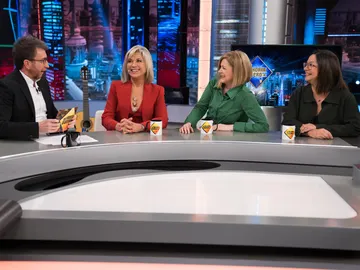 ¿Sigue existiendo la prensa seria? Julia Otero, Àngels Barceló y Pepa Fernández firmes ante su verdad ¿Sigue existiendo la prensa seria? Julia Otero, Àngels Barceló y Pepa Fernández firmes ante su verdad