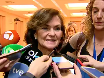 Carmen Calvo: "Entendemos la cancelación del Mobile por coronavirus pero no hay una alarma para ello" Carmen Calvo: "Entendemos la cancelación del Mobile por coronavirus pero no hay una alarma para ello"