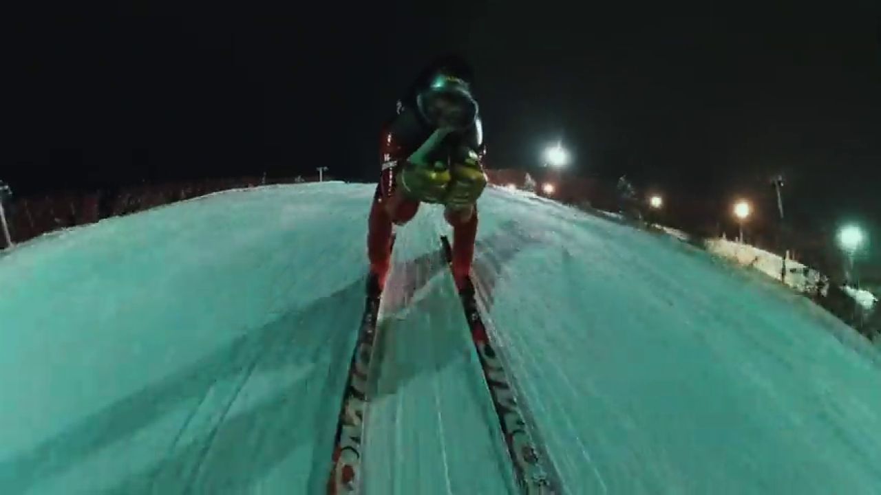 Jan Farrell se pone a 155 km/h en la primera competición de Speed Ski ...