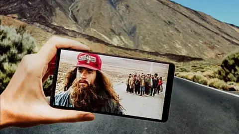 Un fotografo coloca por los rincones de Tenerife las escenas más famosas de la historia del cine Un fotografo coloca por los rincones de Tenerife las escenas más famosas de la historia del cine