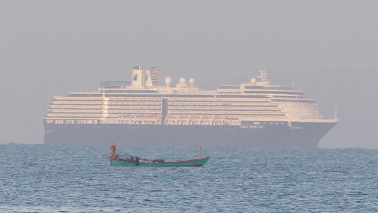 El crucero Westerdam llega a Camboya tras ser rechazado por cinco pa&iacute;ses