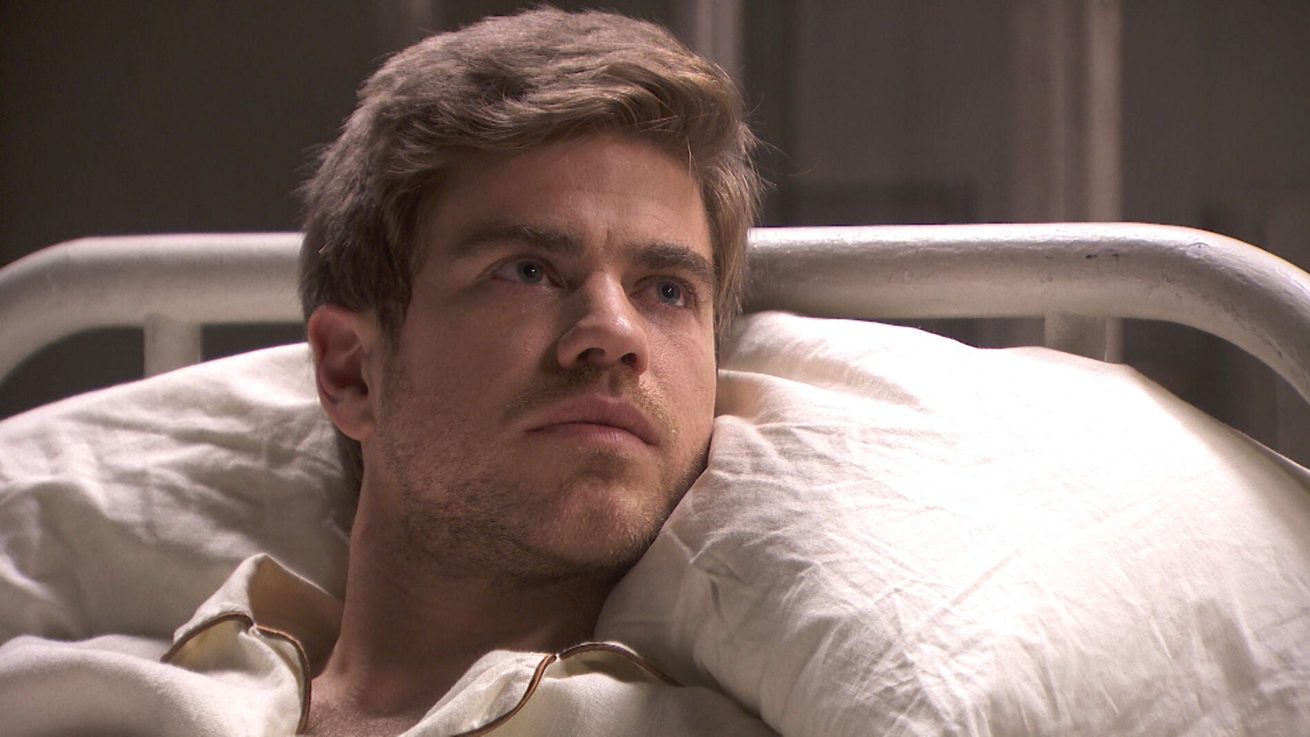 Adolfo recibe una noticia que cambiar&aacute; para siempre su vida 