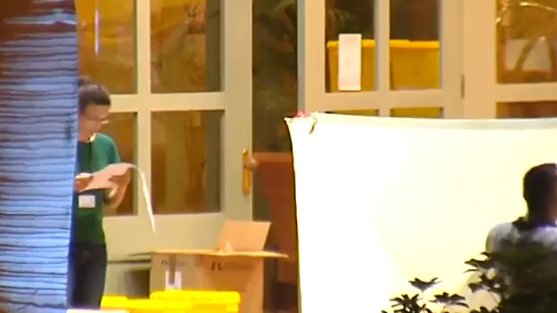 Los clientes de hotel, a la espera de un segundo análisis por coronavirus Los clientes de hotel, a la espera de un segundo análisis por coronavirus