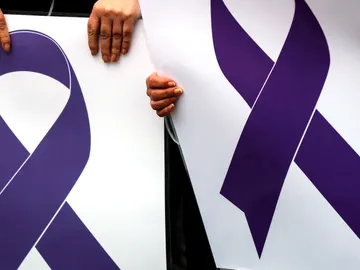 Lazos contra la violencia machista Lazos contra la violencia machista