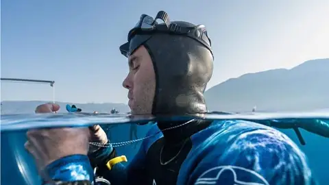 El apneísta ruso Alexey Monchalov antes de hacer historia El apneísta ruso Alexey Monchalov antes de hacer historia