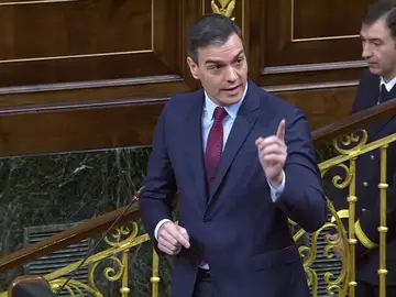 Pedro Sánchez recuerda a los independentistas antes de sentarse a la mesa de diálogo que no son mayoría Pedro Sánchez recuerda a los independentistas antes de sentarse a la mesa de diálogo que no son mayoría