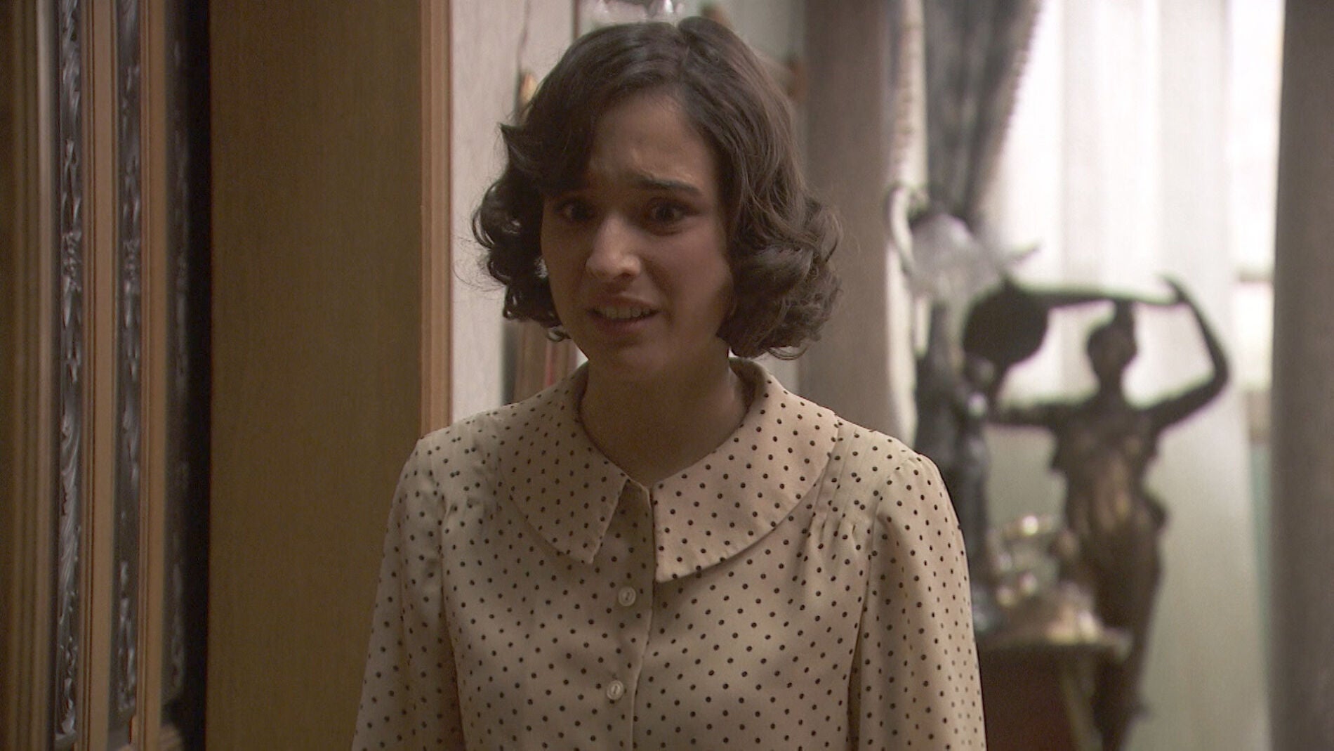 Avance ‘El secreto de Puente Viejo’: Rosa, insultada a sus espaldas en su propia casa 