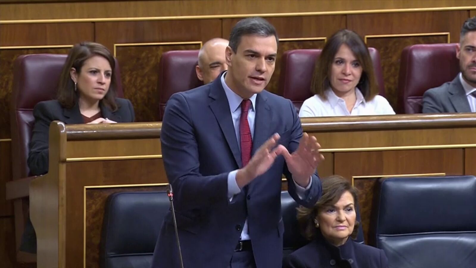 Casado califica la mesa con Torra de 