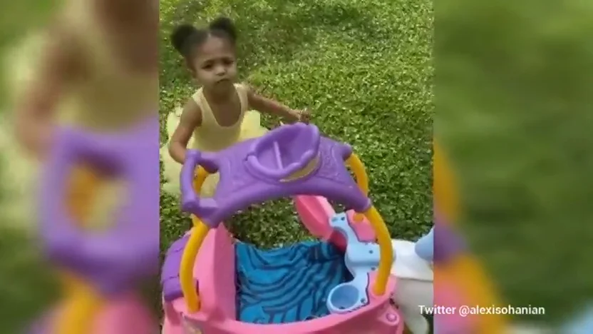 La hija de Serena Williams alucina al ver llover por primera vez