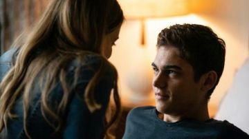 Josephine Langford (Tessa) y Hero Fiennes (Hardin) en 'After' Josephine Langford (Tessa) y Hero Fiennes (Hardin) en 'After'