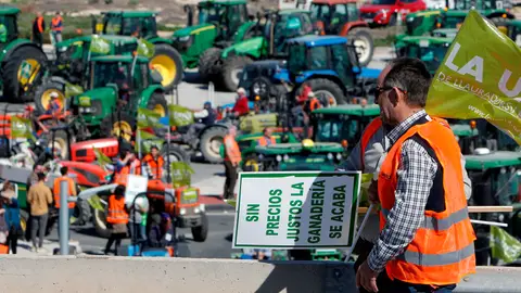 Agricultores protestando por la situación en el campo Agricultores protestando por la situación en el campo
