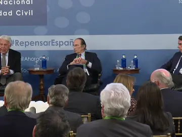 Para Felipe González "la fiesta se acabó en 2015" y Aznar denuncia que "han roto el pacto del 78" Para Felipe González "la fiesta se acabó en 2015" y Aznar denuncia que "han roto el pacto del 78"