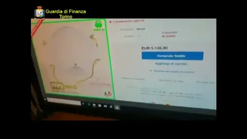 Detienen a 20 personas que vendían mascarillas a 5.000 euros en Italia para lucrarse por el coronavirus Detienen a 20 personas que vendían mascarillas a 5.000 euros en Italia para lucrarse por el coronavirus