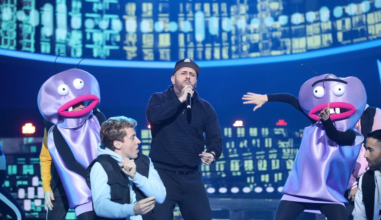 ‘El perdón’ de El Monaguillo al cantar como Nicky Jam 