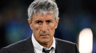 Quique Seti&eacute;n, entrenador del Bar&ccedil;a