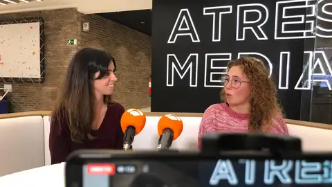 Sara Tui junto a Carlota Velasco Sara Tui junto a Carlota Velasco