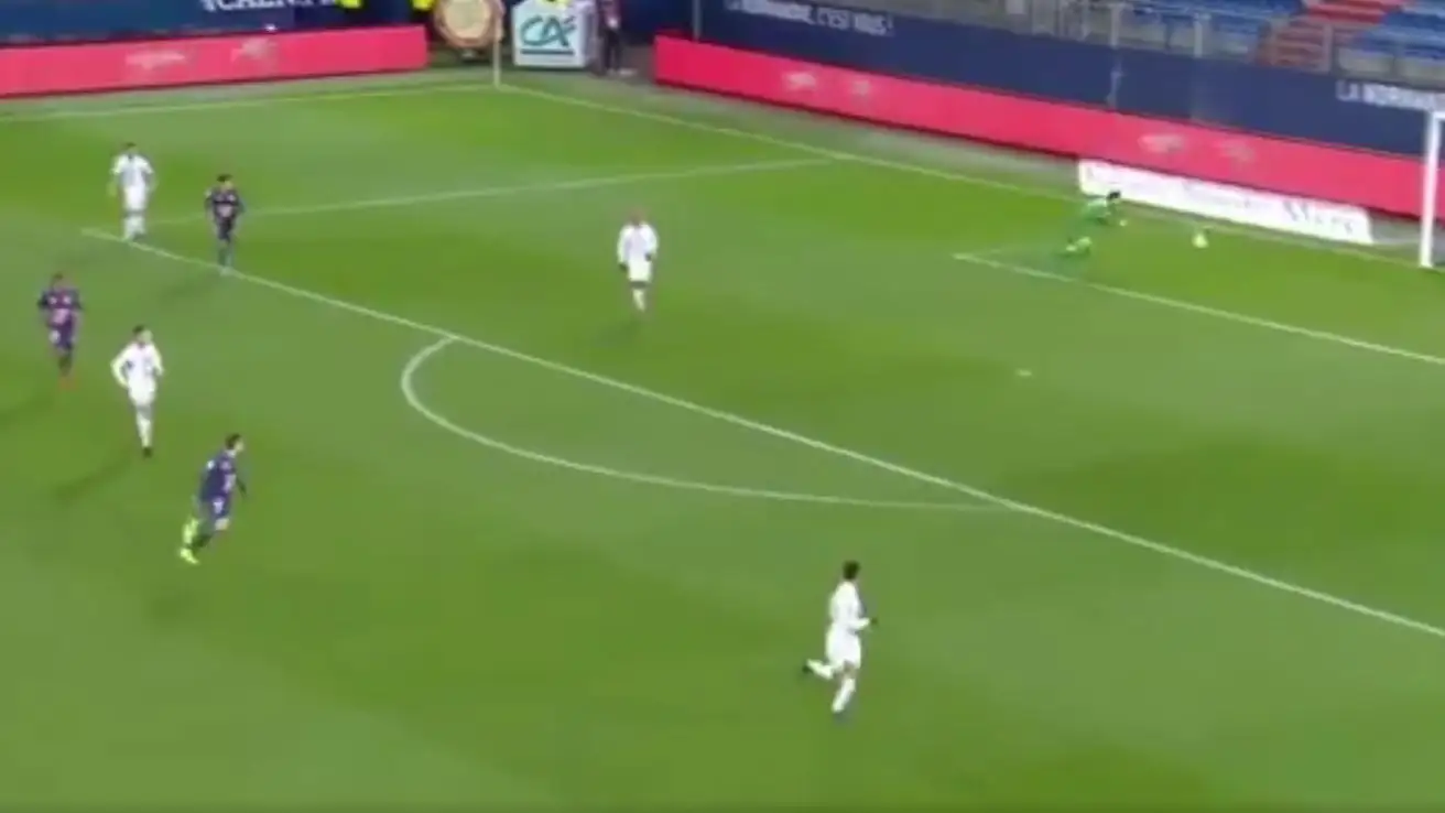 La cantada del año: autogol de un portero Fútbol
