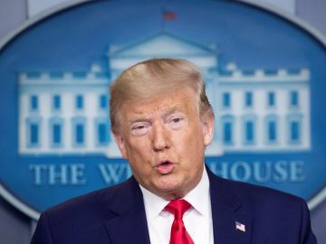 Imagen de Donald Trump durante la conferencia en la Casa Blanca sobre el coronavirus.