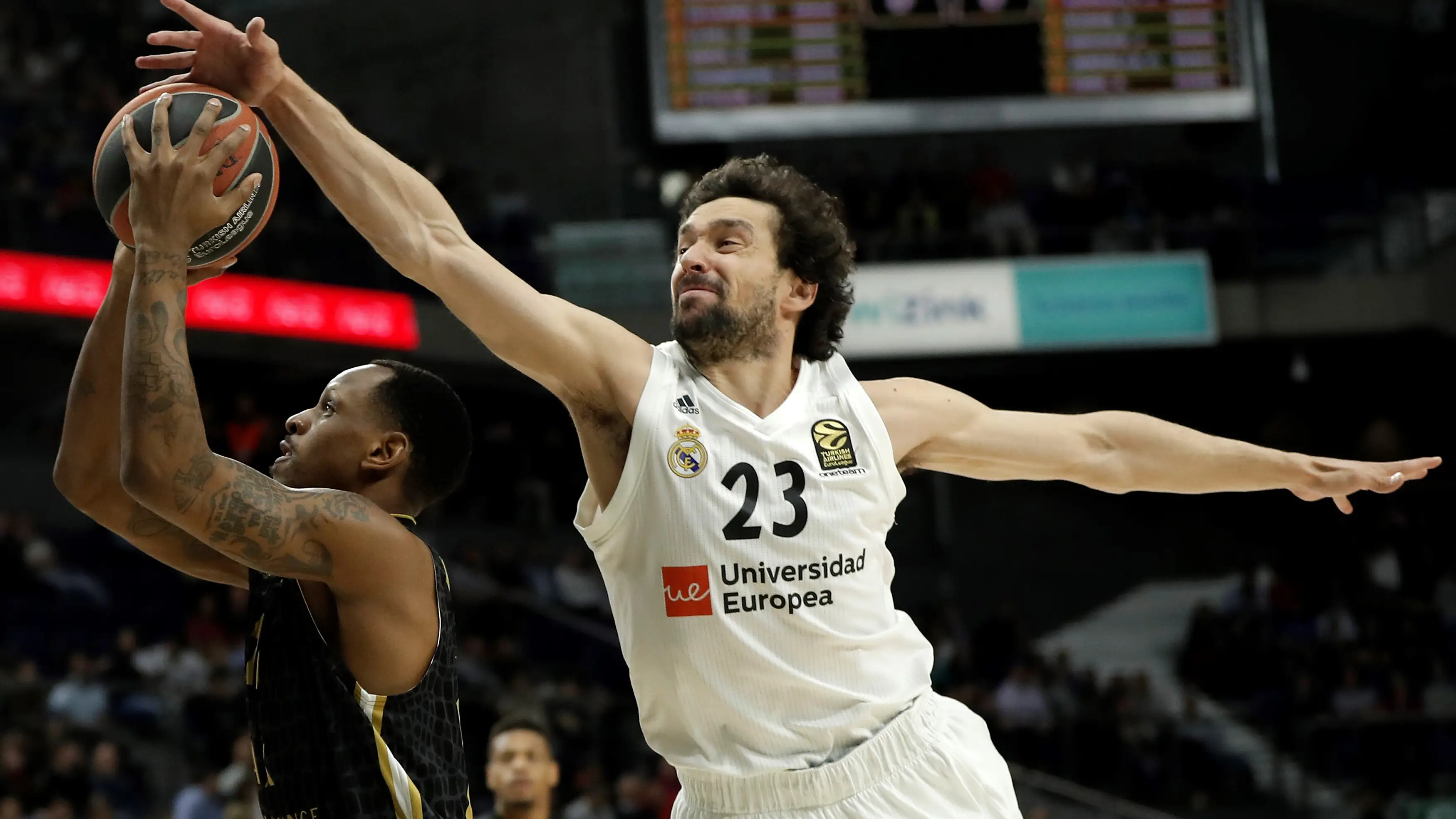  Sergio Llull, en acci&oacute;n ante el Olimpia Mil&aacute;n