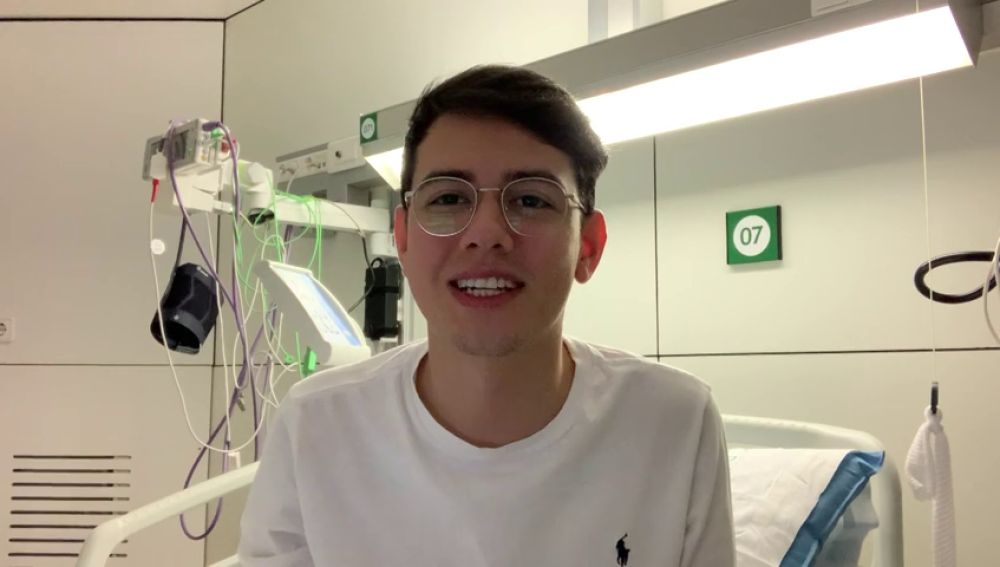 El hilo de Twitter viral de un joven con coronavirus ingresado en Barcelona