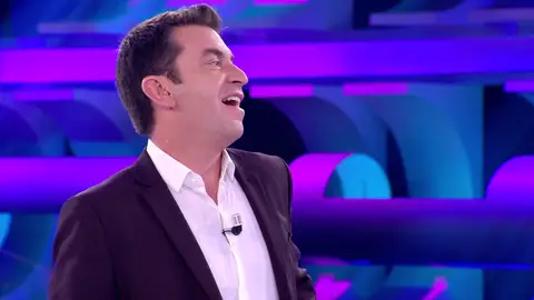 Arturo Valls flipa al encontrar a su doble idéntico Arturo Valls flipa al encontrar a su doble idéntico