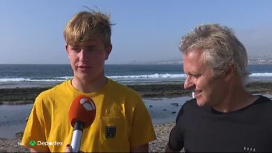 Dani y Néstor García, padre e hijo que compiten en la Liga mundial de surf