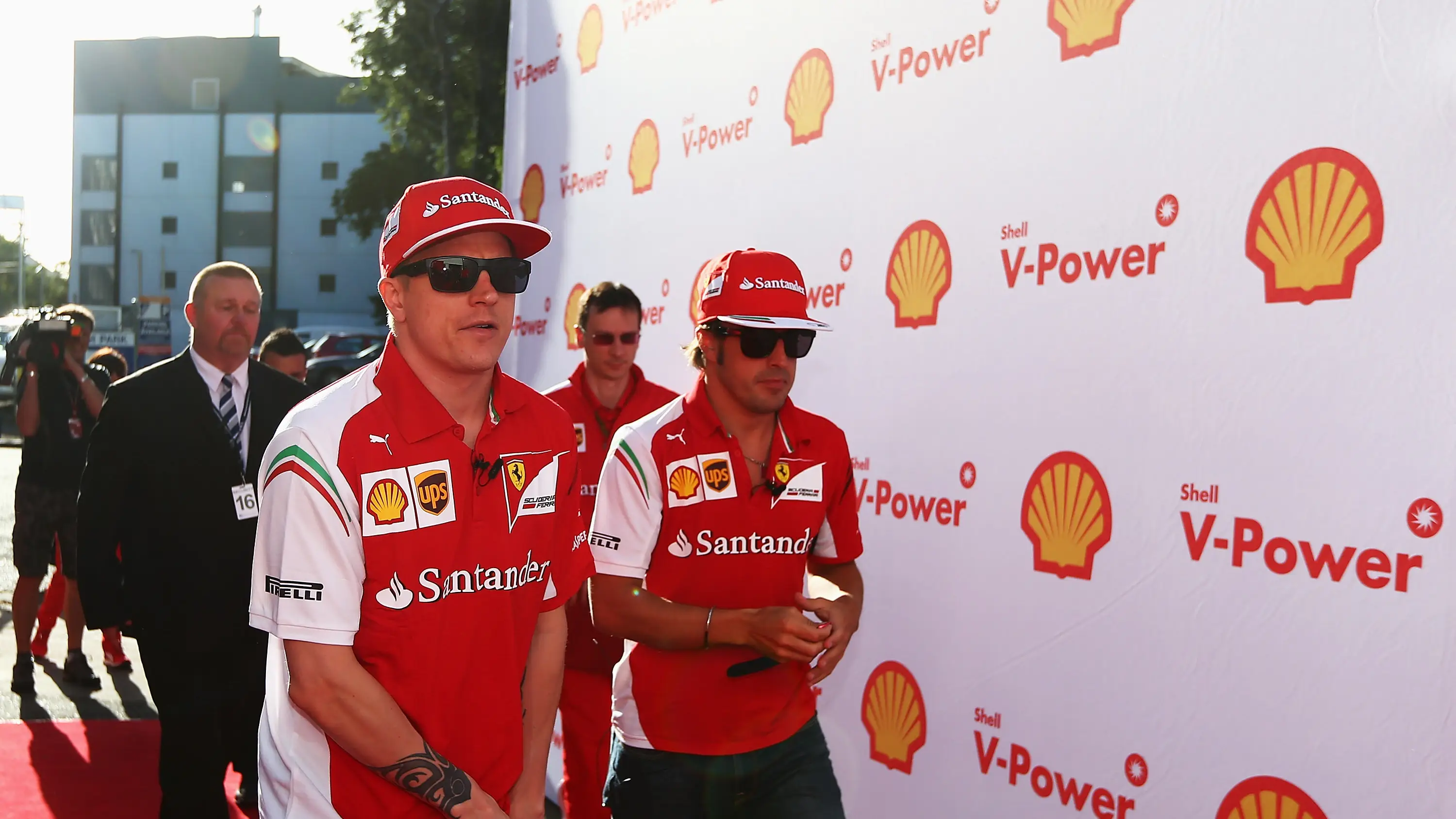 Fernando Alonso junto a Kimi Raikkonen Fernando Alonso junto a Kimi Raikkonen