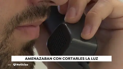 Desarticulada una banda de estafadores que engañaba a pequeños empresarios con la estafa del 'corte de la luz' Desarticulada una banda de estafadores que engañaba a pequeños empresarios con la estafa del 'corte de la luz'