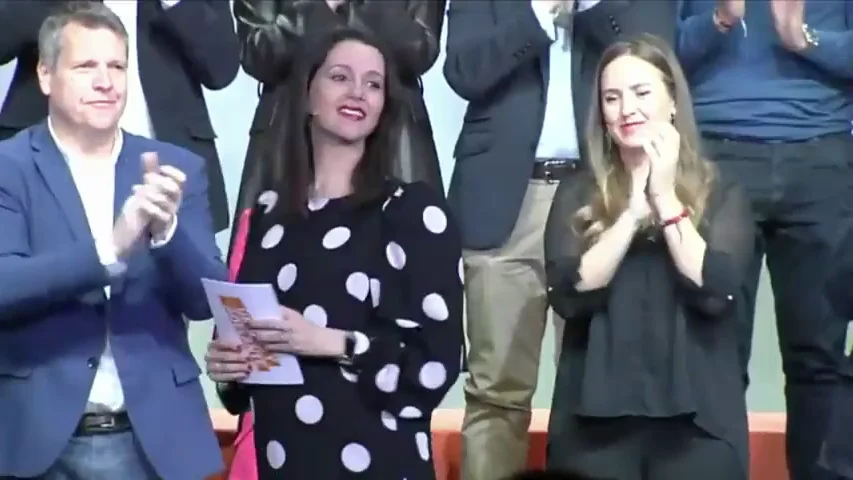 Inés Arrimadas arrasa en la votación de compromisarios, logra un 78% frente al 5,9% de Francisco Igea Inés Arrimadas arrasa en la votación de compromisarios, logra un 78% frente al 5,9% de Francisco Igea