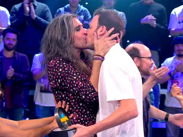 ¡Se desata la pasión en el plató de ‘Me Resbala! ¿quién habrá sido el cómico más divertido del programa? ¡Se desata la pasión en el plató de ‘Me Resbala! ¿quién habrá sido el cómico más divertido del programa?