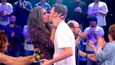 ¡Se desata la pasión en el plató de ‘Me resbala'! ¿quién habrá sido el cómico más divertido del programa?