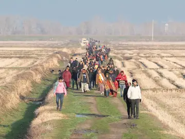 Refugiados en la frontera entre Turquía y Grecia Refugiados en la frontera entre Turquía y Grecia