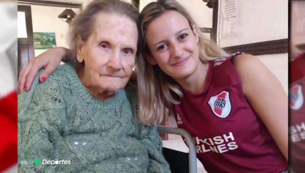 La emocionante historia de una bisabuela con Alzheimer y su bisnieta: "¿Sos de River?"