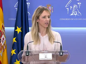 Cayetana Álvarez de Toledo se siente "feminista amazónica" y no irá a la manifestación del 8M Cayetana Álvarez de Toledo se siente "feminista amazónica" y no irá a la manifestación del 8M