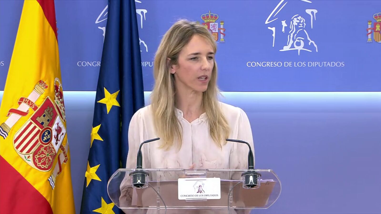 Cayetana Álvarez de Toledo se siente 