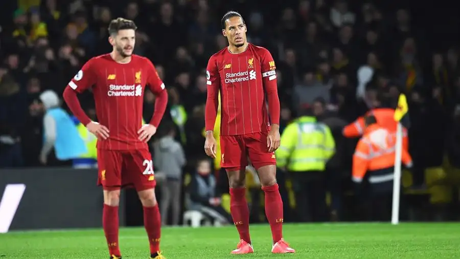 Los jugadores del Liverpool, en la derrota por 3-0 ante el Watford. 