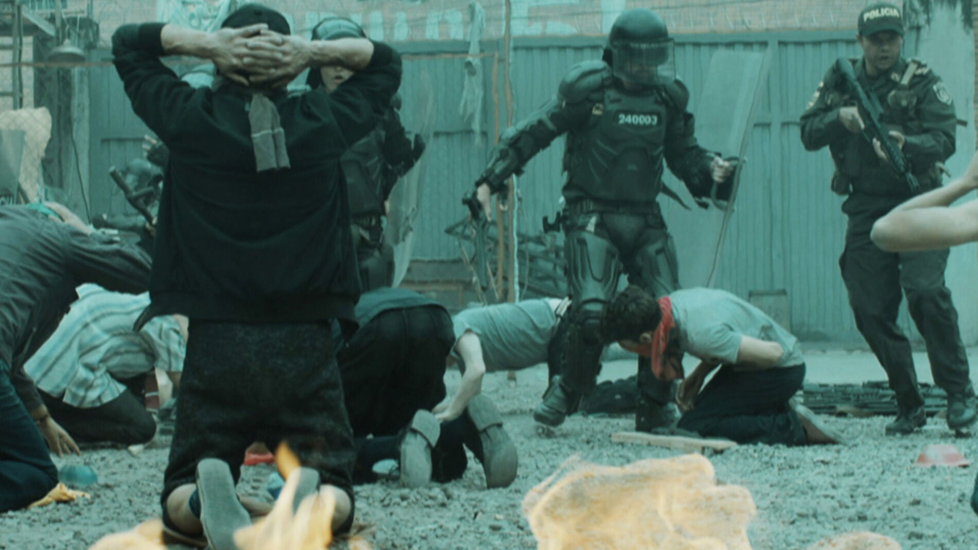 El motín de 'La Brecha', totalmente fuera de control