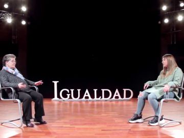 Una abuela y su nieta reflexionan sobre la igualdad en un nuevo vídeo de la campaña del 8M de la Diputación de Cáceres