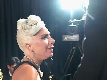 Lady Gaga tras ganar el Oscar por 'Shallow' de 'Ha nacido una estrella' Lady Gaga tras ganar el Oscar por 'Shallow' de 'Ha nacido una estrella'