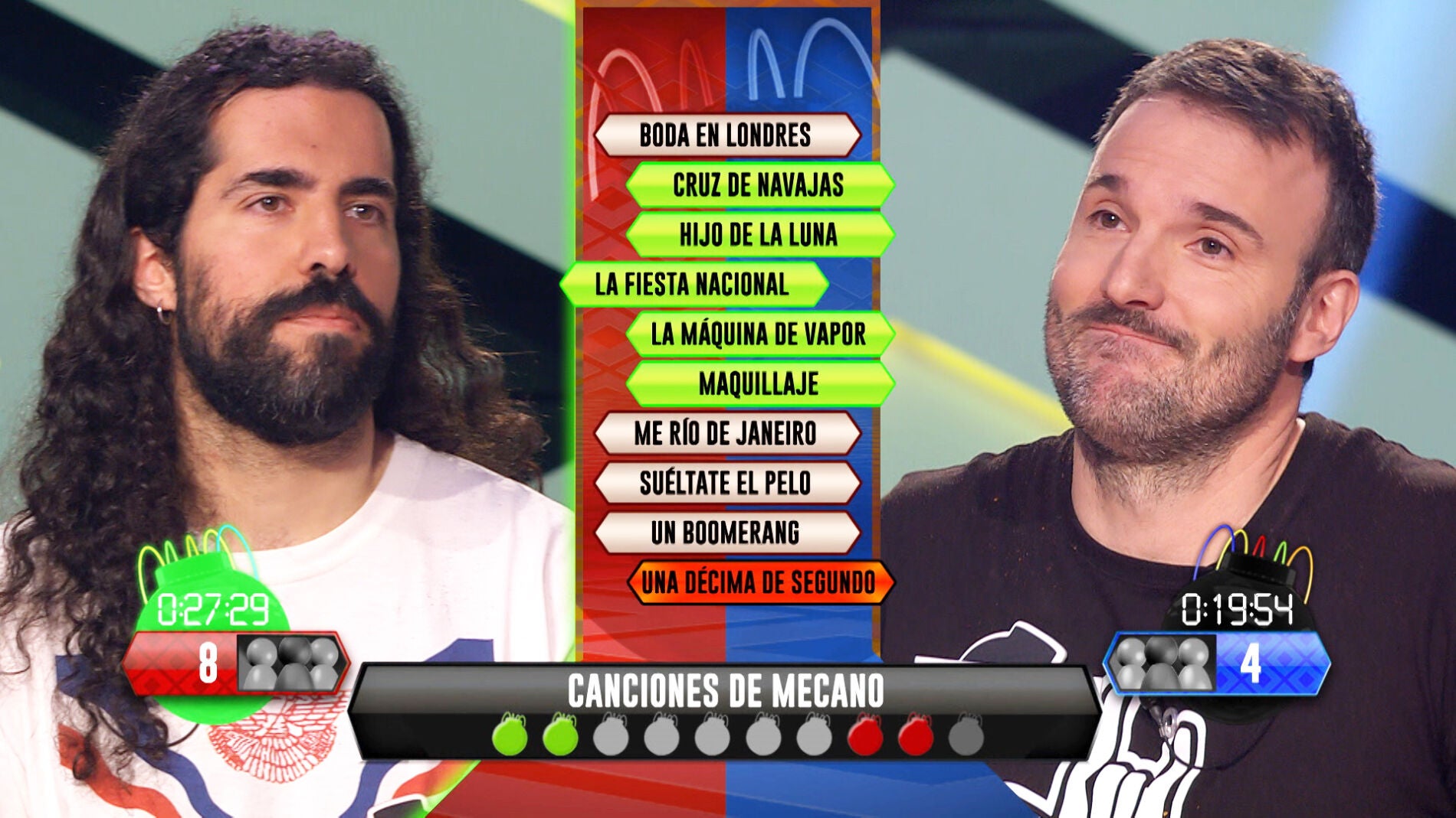 H&eacute;ctor, del equipo &lsquo;Hilando fino&rsquo;, vence a Javi, de &lsquo;Los caligaris&rsquo;, en una tensa y decisiva bomba estrat&eacute;gica